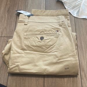 Tommy Hilfiger khakis